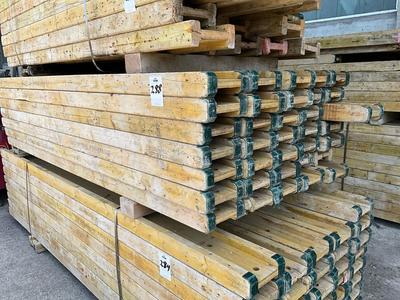 Immagine panoramica di Buttholz schalung Shuttering beam (35x)